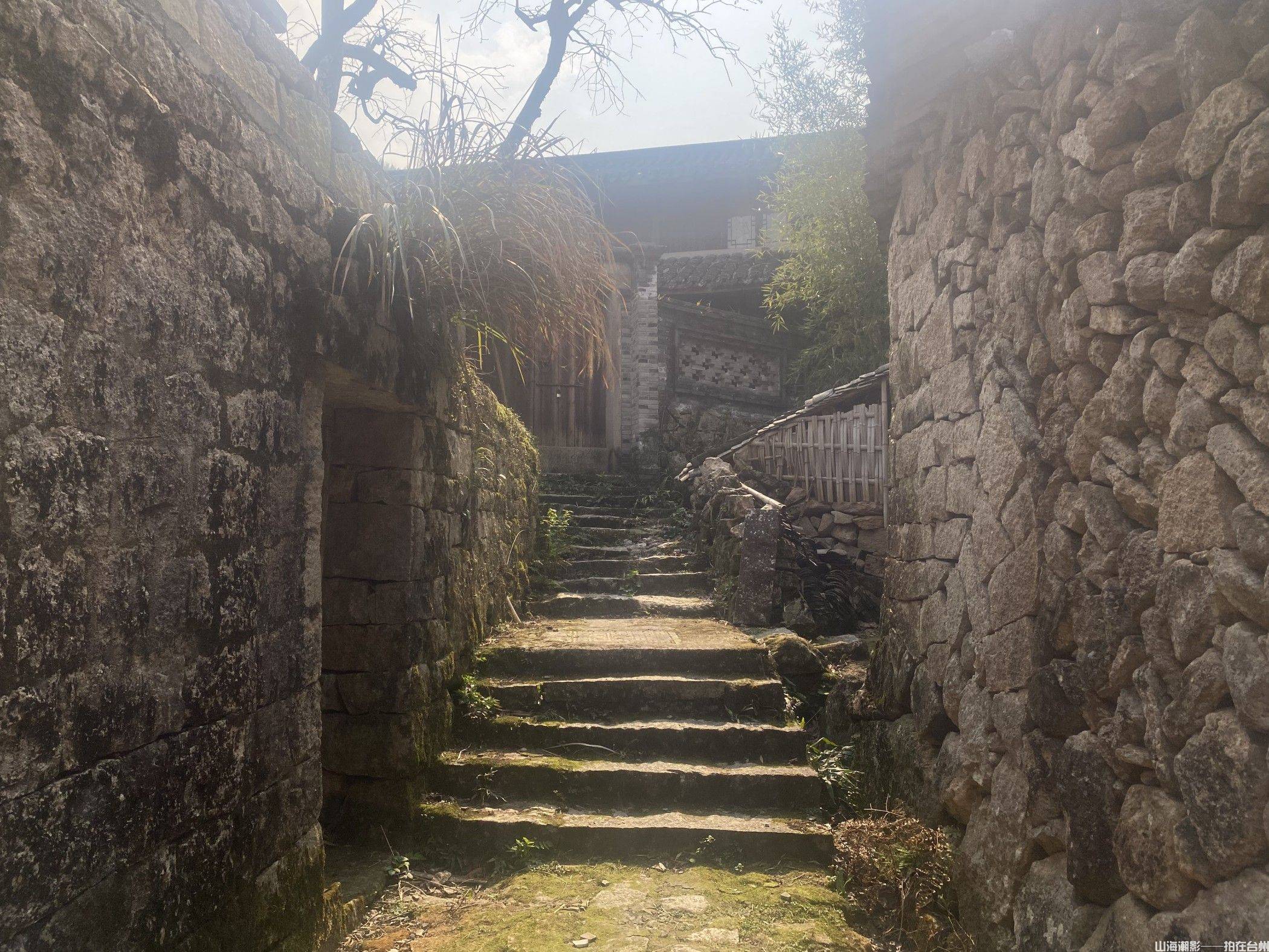 黄岩富山半山村：石阶石屋藏古韵，台州这座潜力外景地正等剧组来(图6)