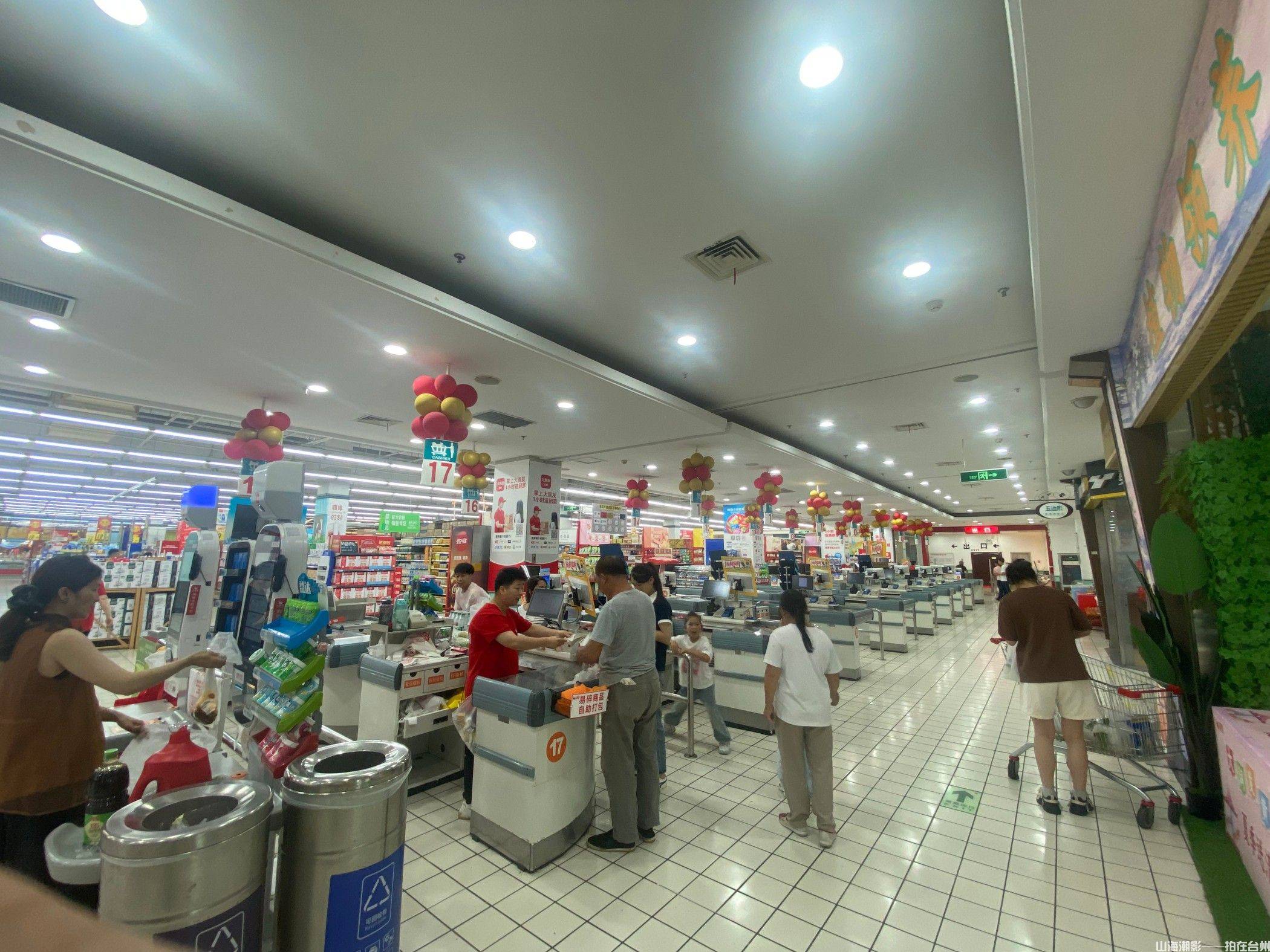 黄岩大润发：现代都市叙事的精准商业空间载体(图10)