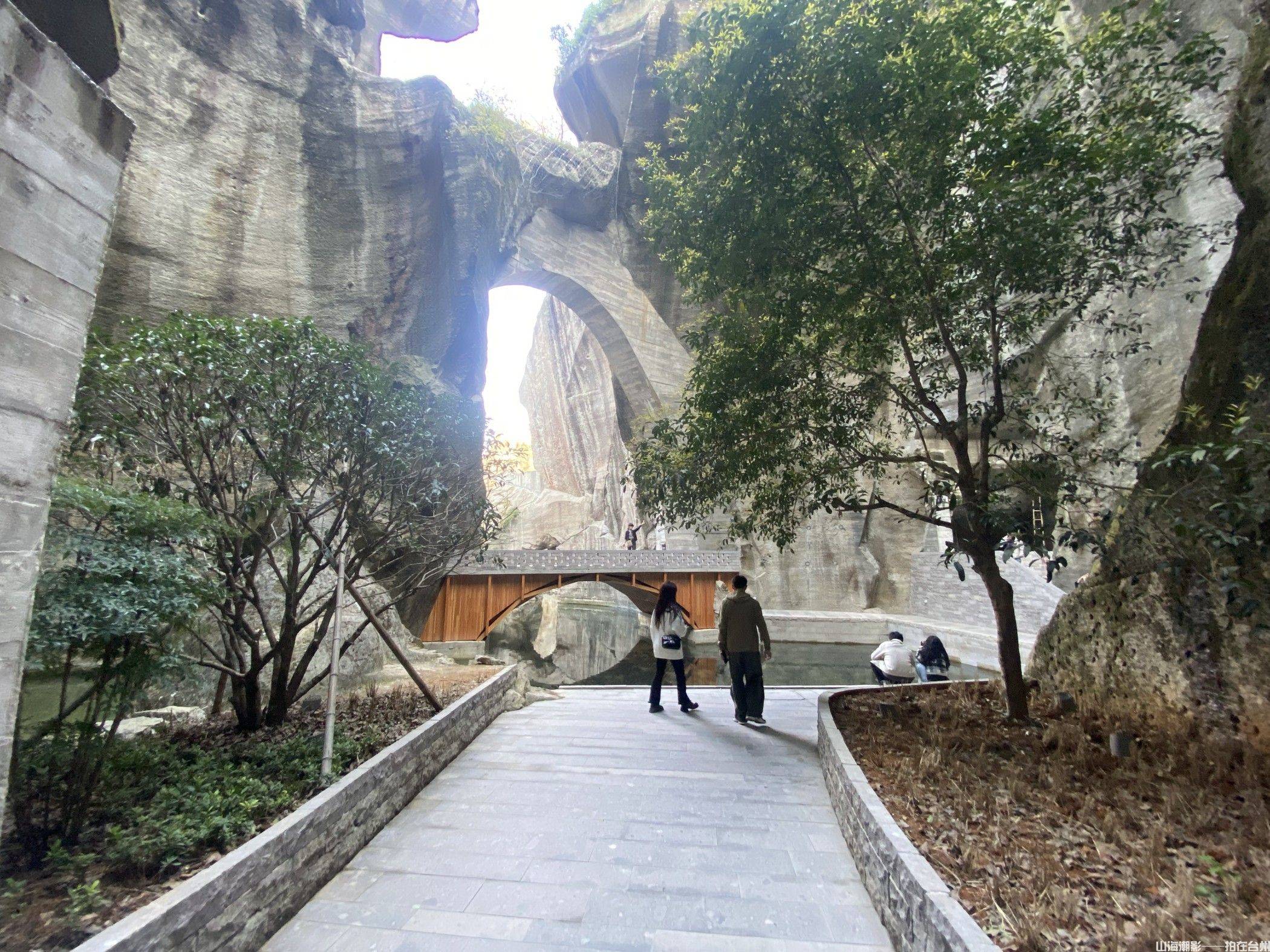 探秘千年斧凿·光影秘境启新章——黄岩石窟影视外景地巡礼(图24)