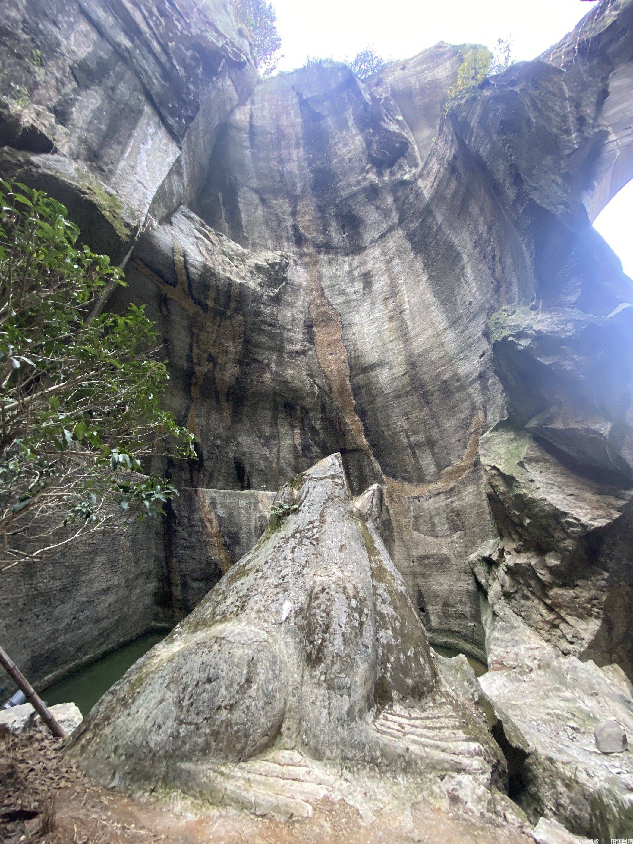 探秘千年斧凿·光影秘境启新章——黄岩石窟影视外景地巡礼(图28)