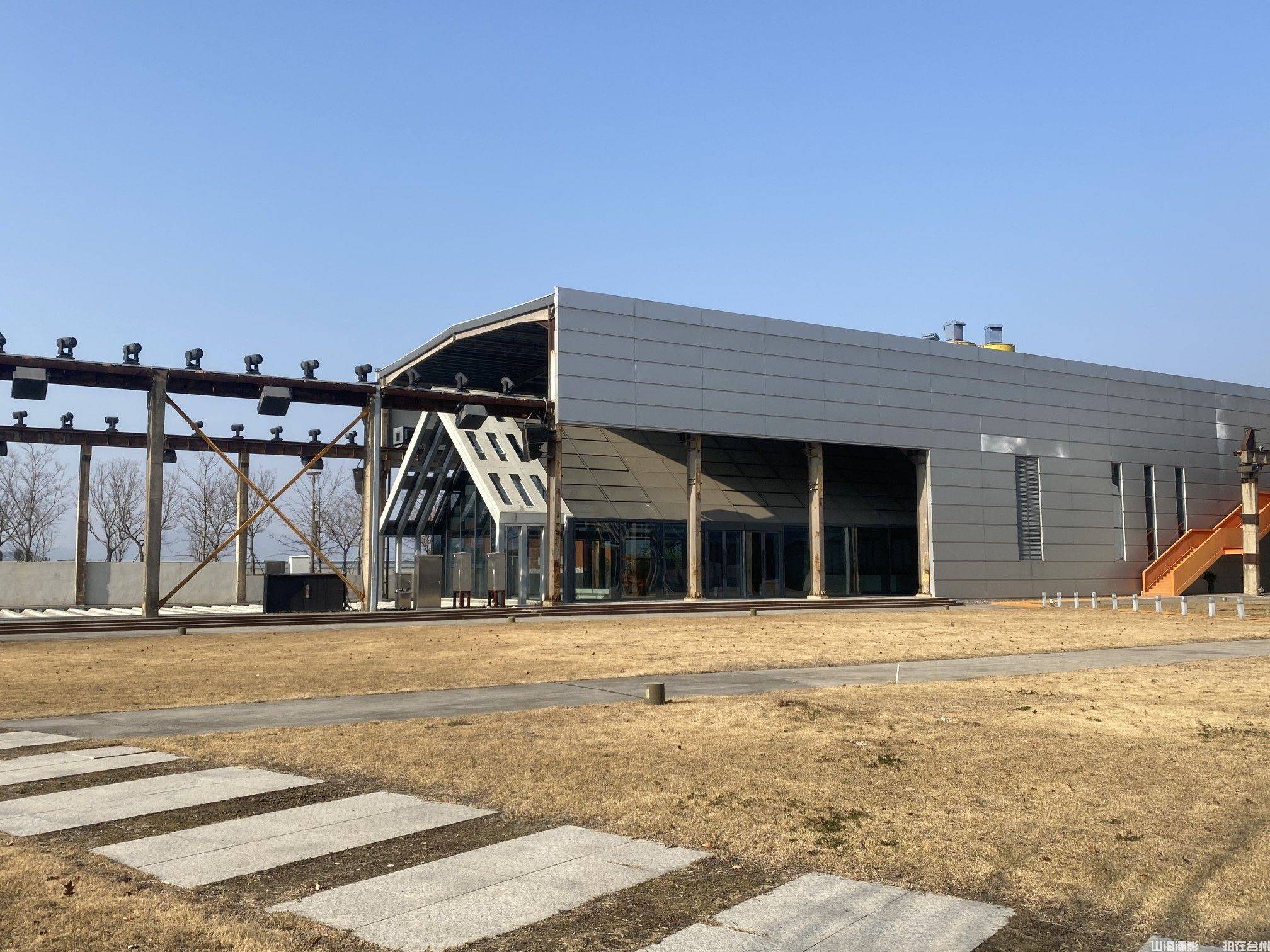 台州梦创园:工业风结构下的光影艺术与央视盛事之地(图3) 台州梦创园:工业风结构下的光影艺术与央视盛事之地(图3)