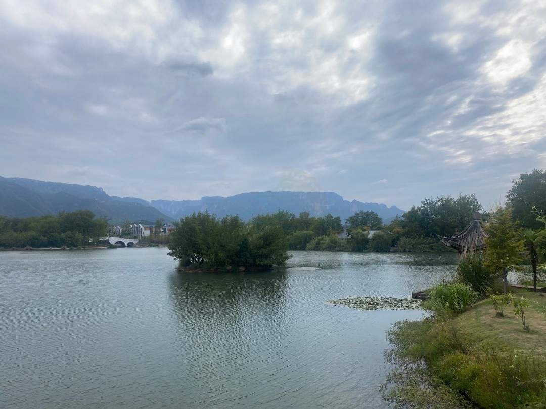 仙居神仙居游客中心：山水灵韵与建筑美学交织的影视外景新坐标(图7)