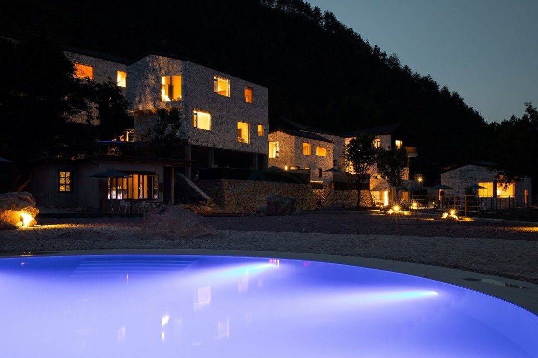 推开窗，山雾漫进房间｜仙居这家民宿，成了剧组“藏故事”的秘境(图11)