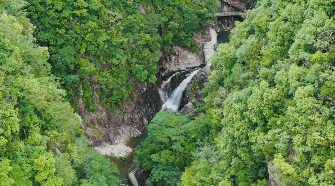 浙东十八潭:红色基因与自然瀑潭共生的影视外景地(图2) 浙东十八潭:红色基因与自然瀑潭共生的影视外景地(图2)