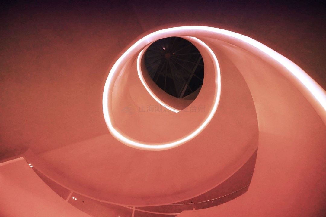 椒江葭沚腾达中心网红楼梯：空间艺术与影视镜头的完美碰撞(图4)