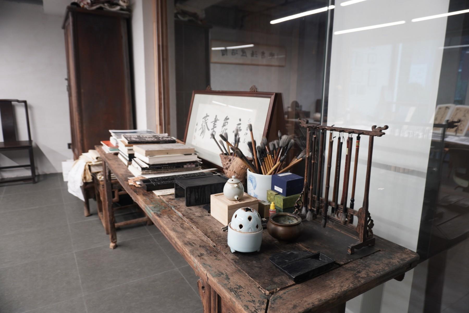 路桥古玩城陶冶屋书法馆：绳梯与墨香的影视文艺空间(图13)