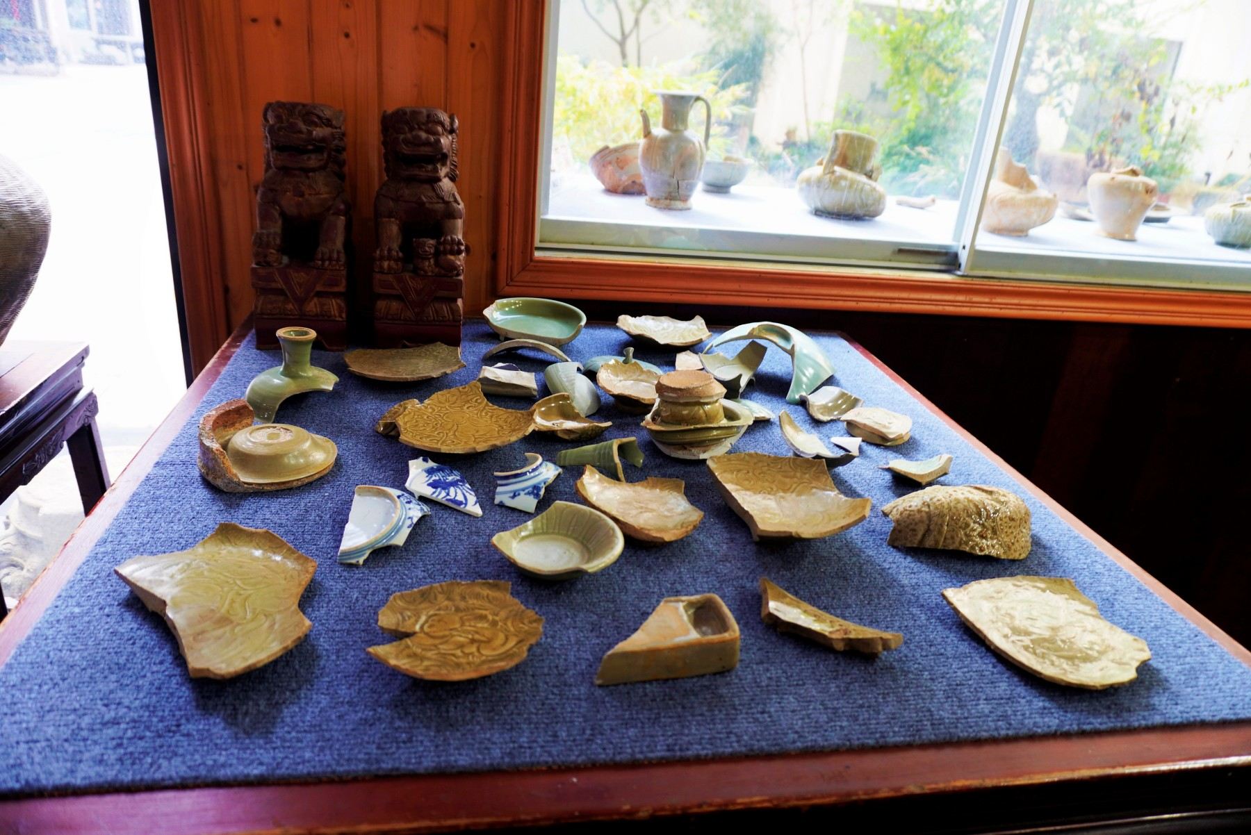 路桥古玩城:商圈核心的“古今交融”影视道具库(图6) 路桥古玩城:商圈核心的“古今交融”影视道具库(图6)