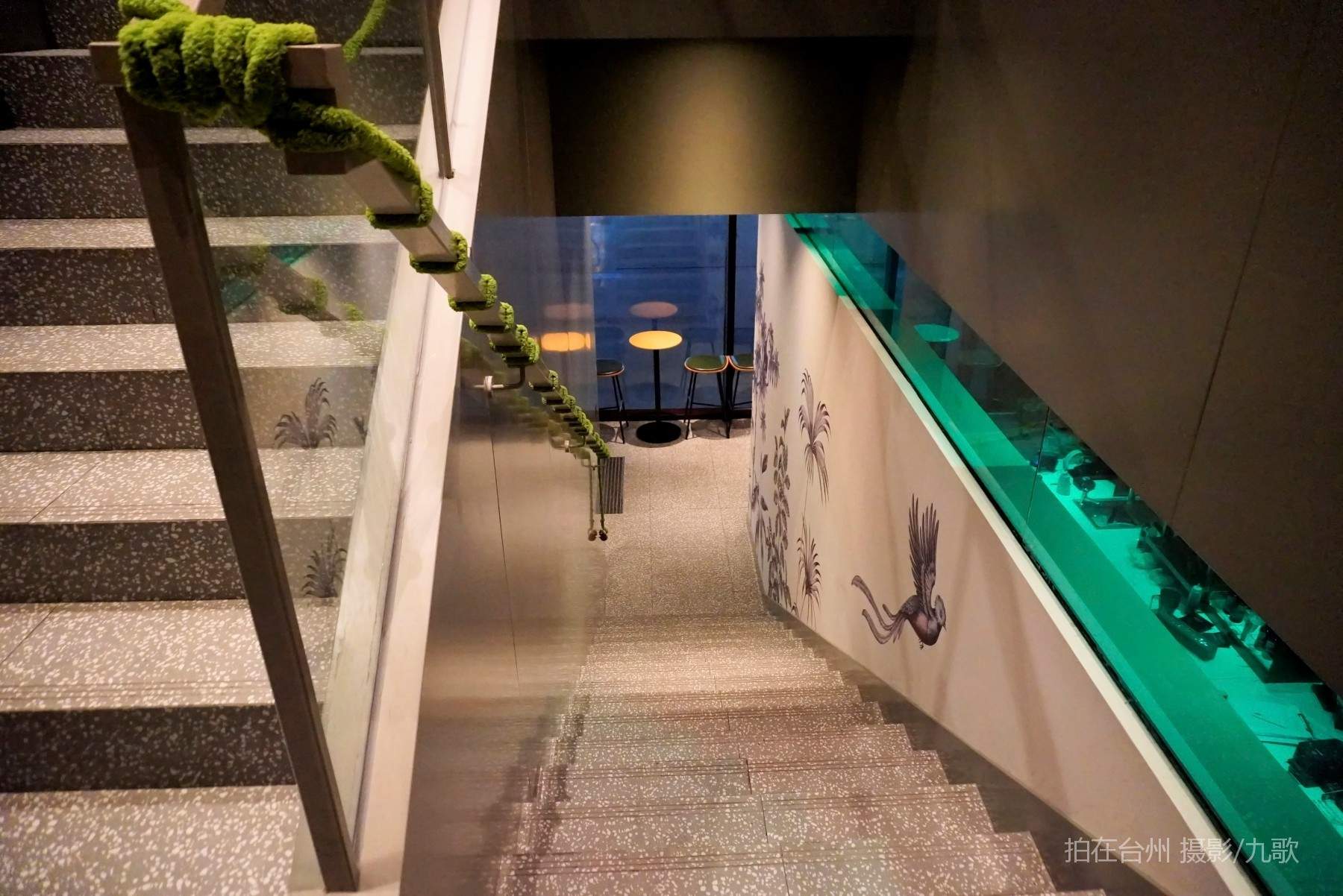 星巴克台州路桥店：都市微短剧的梦幻取景地(图16)