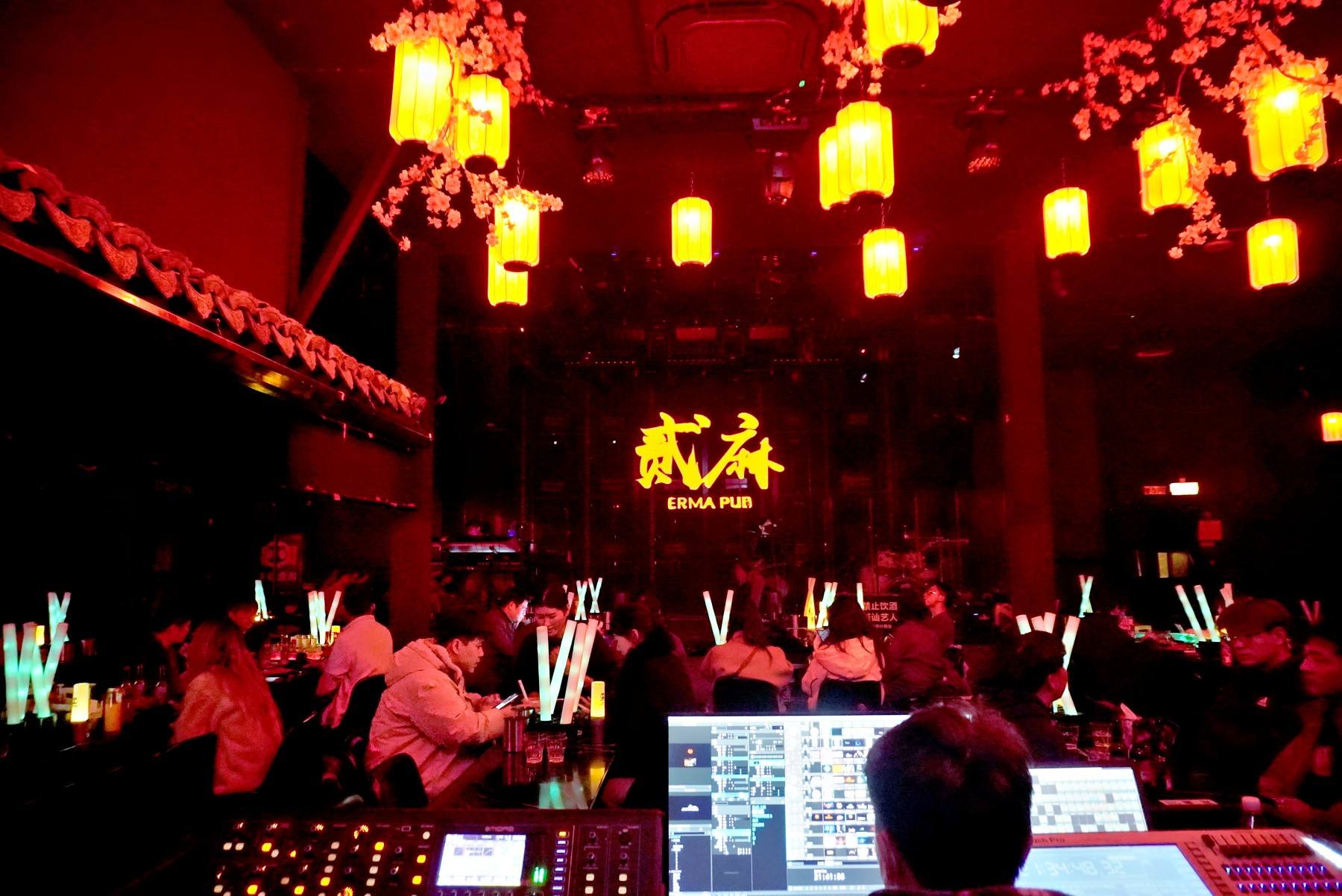 路桥十里长街二麻酒馆：微短剧的别样风情拍摄地(图8)