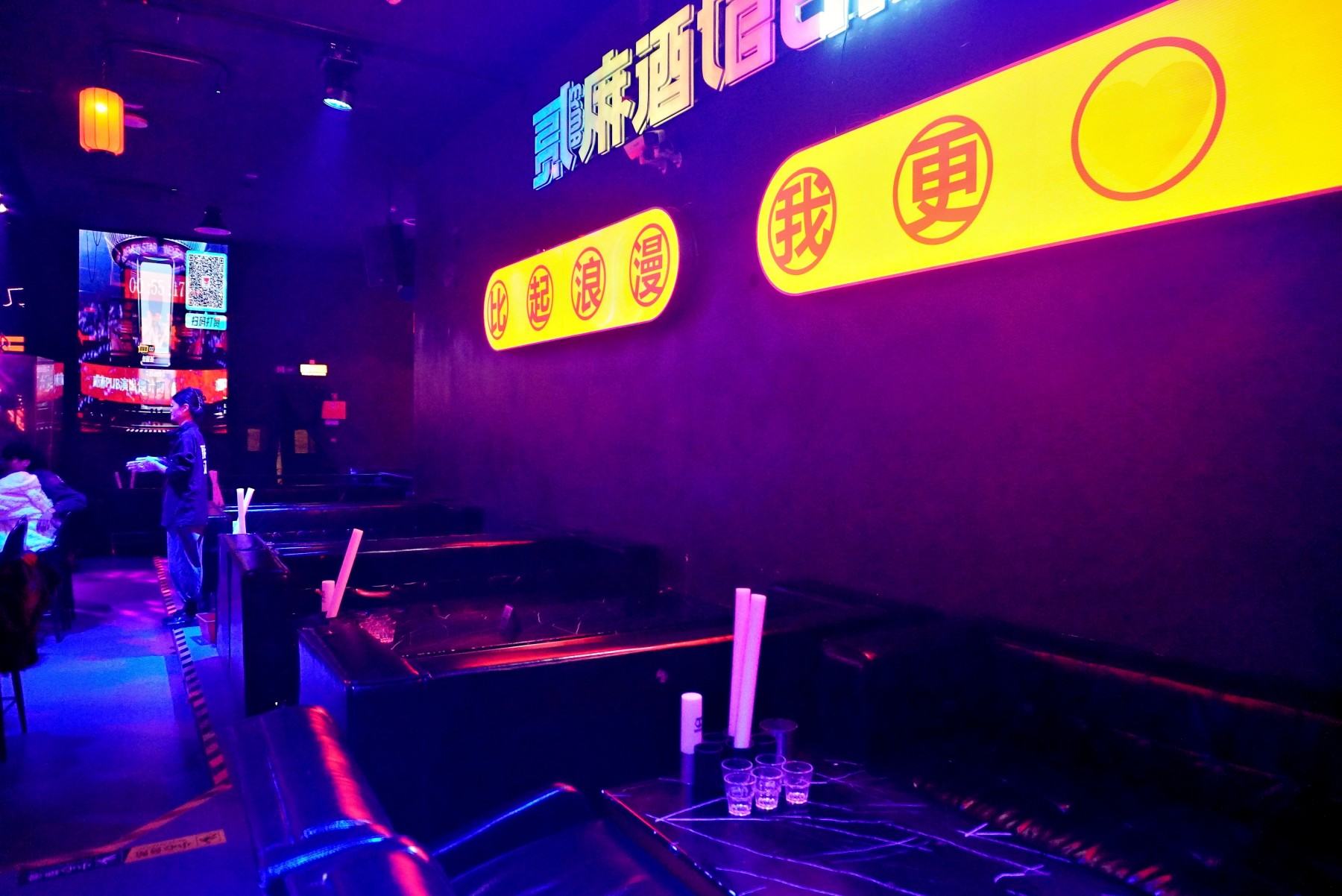 路桥十里长街二麻酒馆：微短剧的别样风情拍摄地(图9)