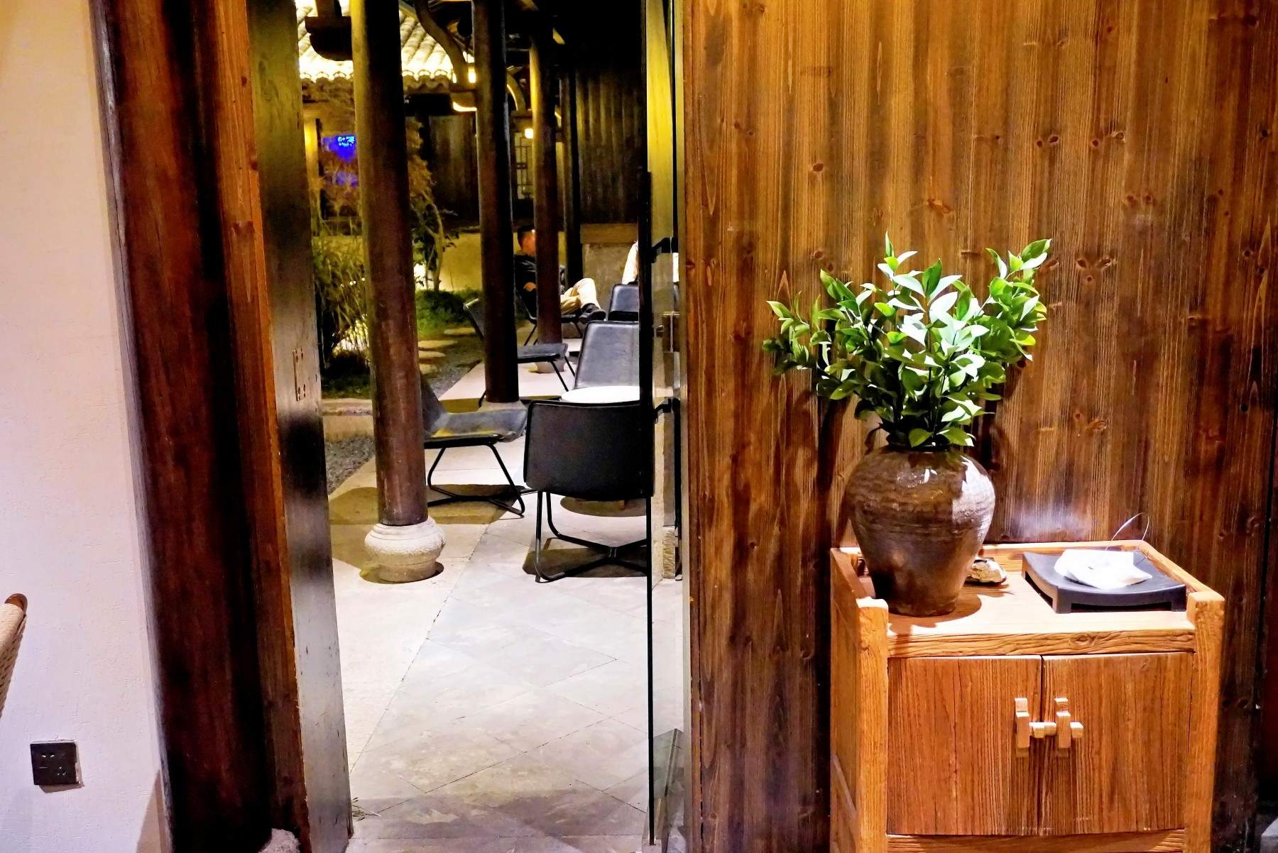 十里长街啡蝉咖啡餐厅：微短剧拍摄的文艺打卡地(图10)