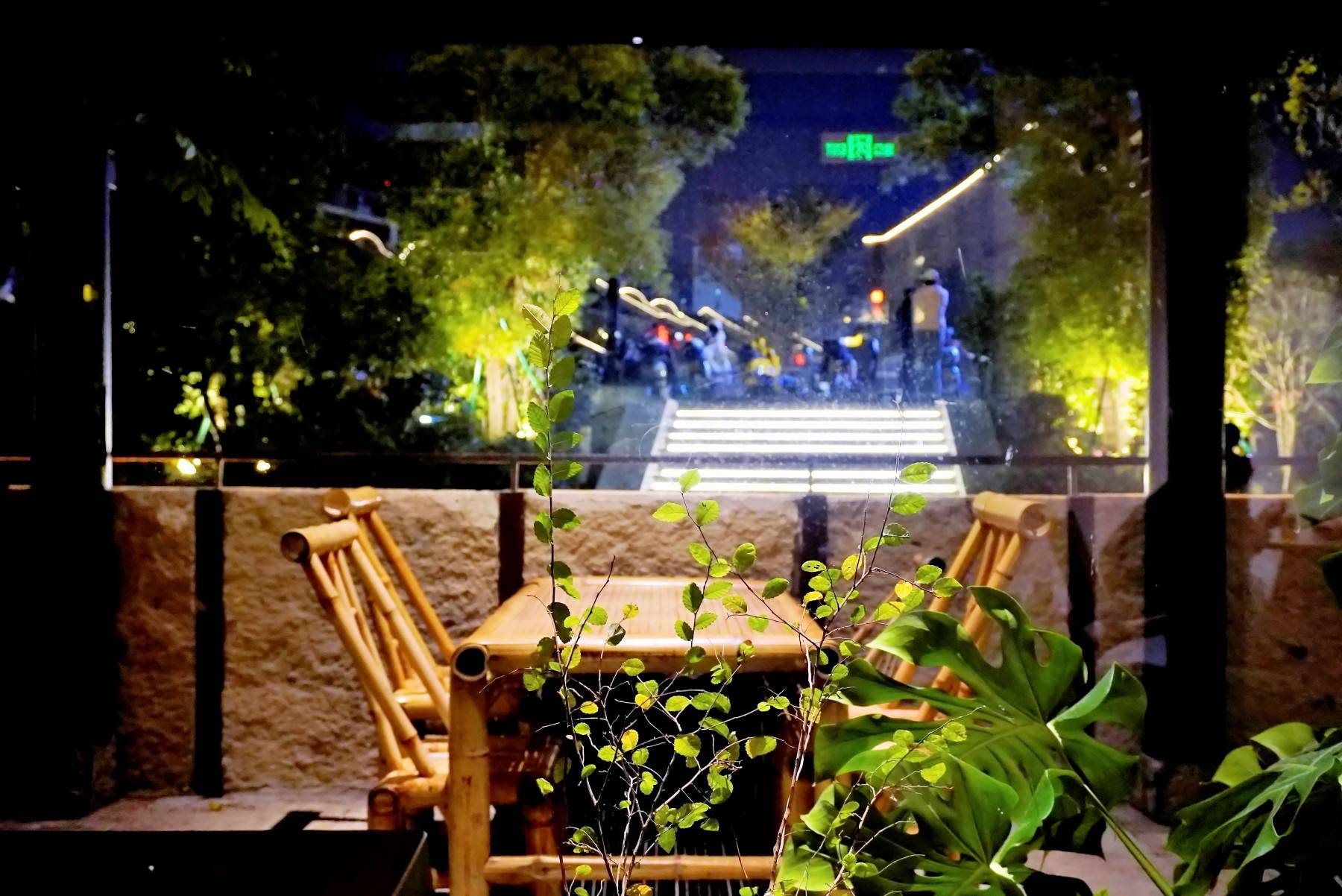 十里长街啡蝉咖啡餐厅：微短剧拍摄的文艺打卡地(图11)