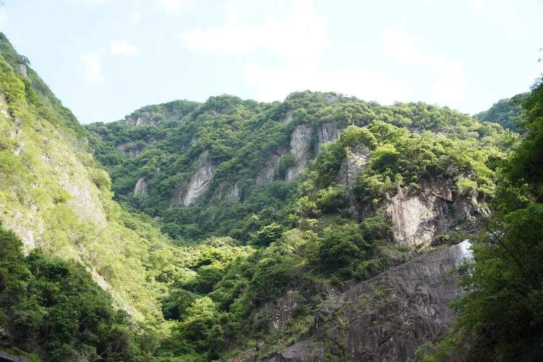 秘境天成，光影流淌——天台龙溪乡龙潭幽谷影视外景宝藏地(图1)