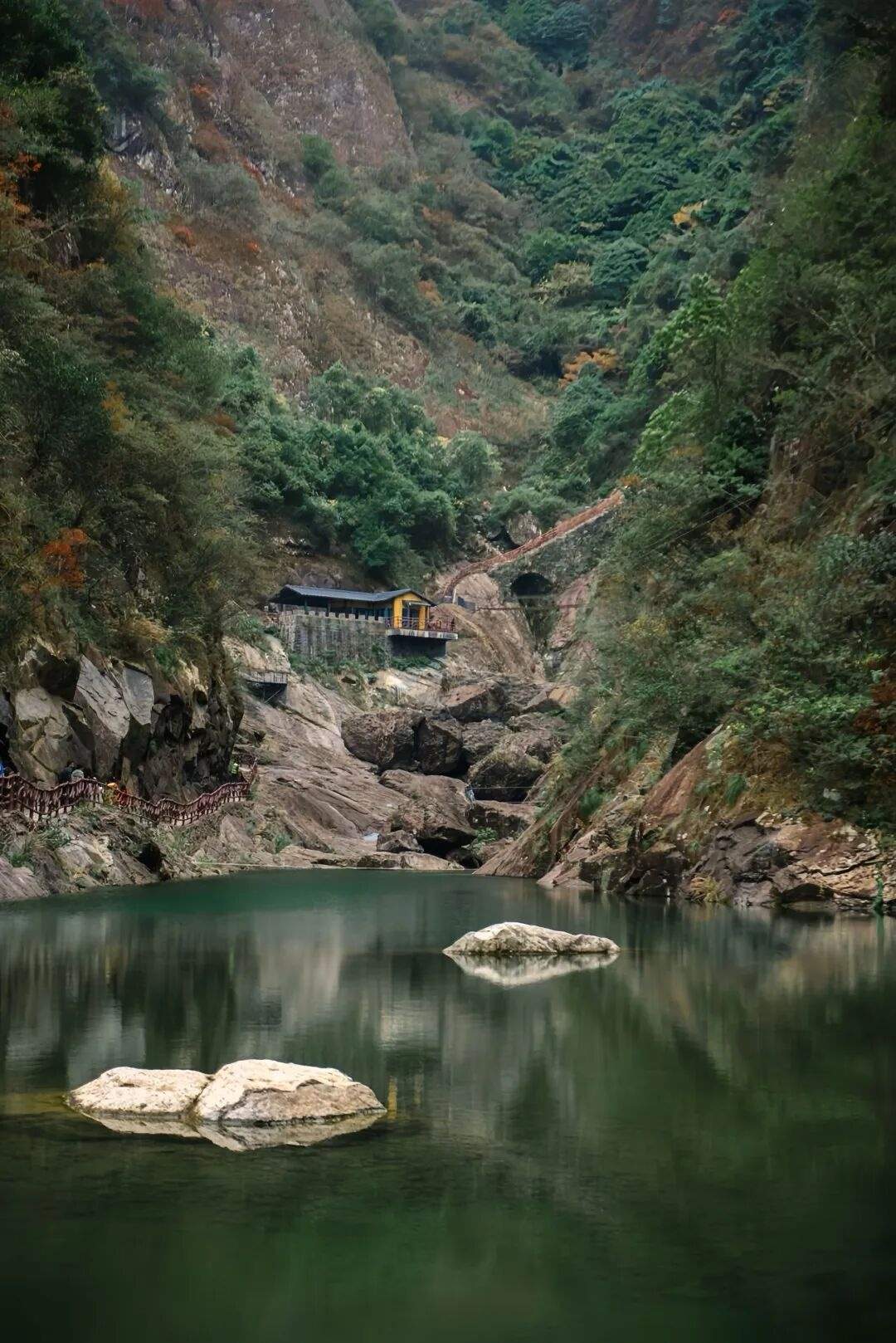 秘境天成，光影流淌——天台龙溪乡龙潭幽谷影视外景宝藏地(图3)