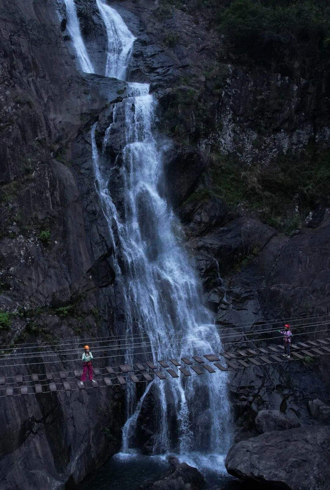 秘境天成，光影流淌——天台龙溪乡龙潭幽谷影视外景宝藏地(图4)
