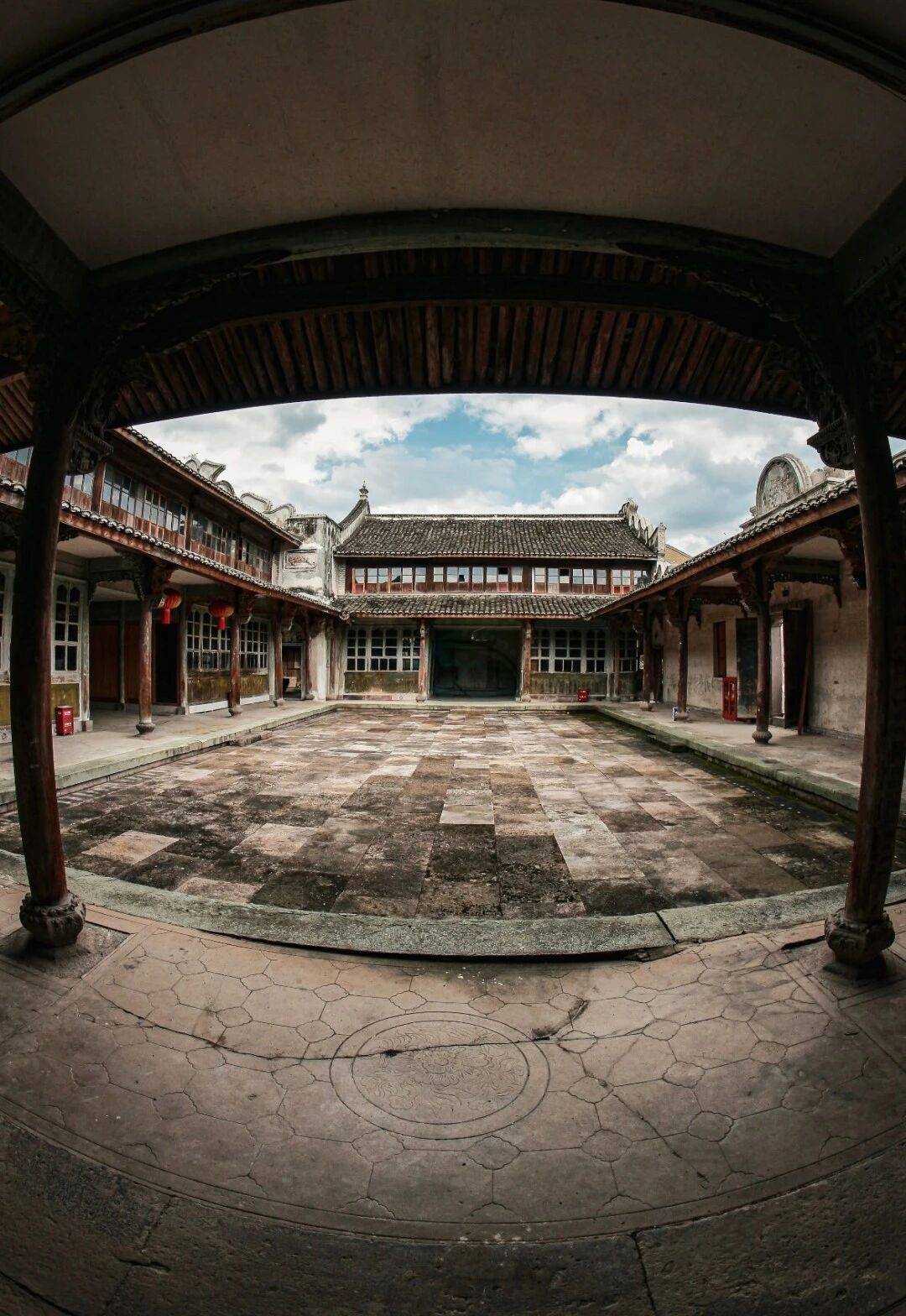 临海马氏庄园|明清至民国浙东望族民居群，传统建筑的“影视活字典”(图3)