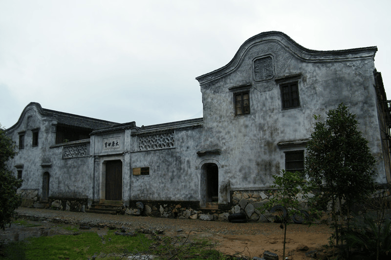 岭根村的影视感：百岁坊、古驿道、将军故居，每处都有戏(图6)