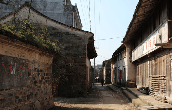 岭根村的影视感：百岁坊、古驿道、将军故居，每处都有戏(图10)