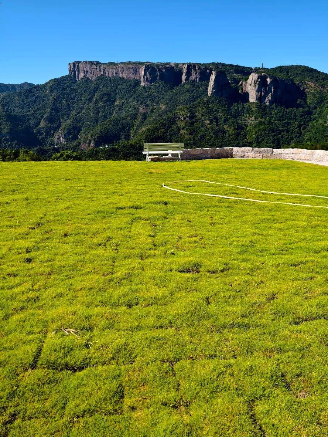 温岭喜樾山：方山脚下的“生活感影视场景矩阵” ——从仙侠山林到都市度假，每一寸空间都藏着“可拍的生活”(图7)