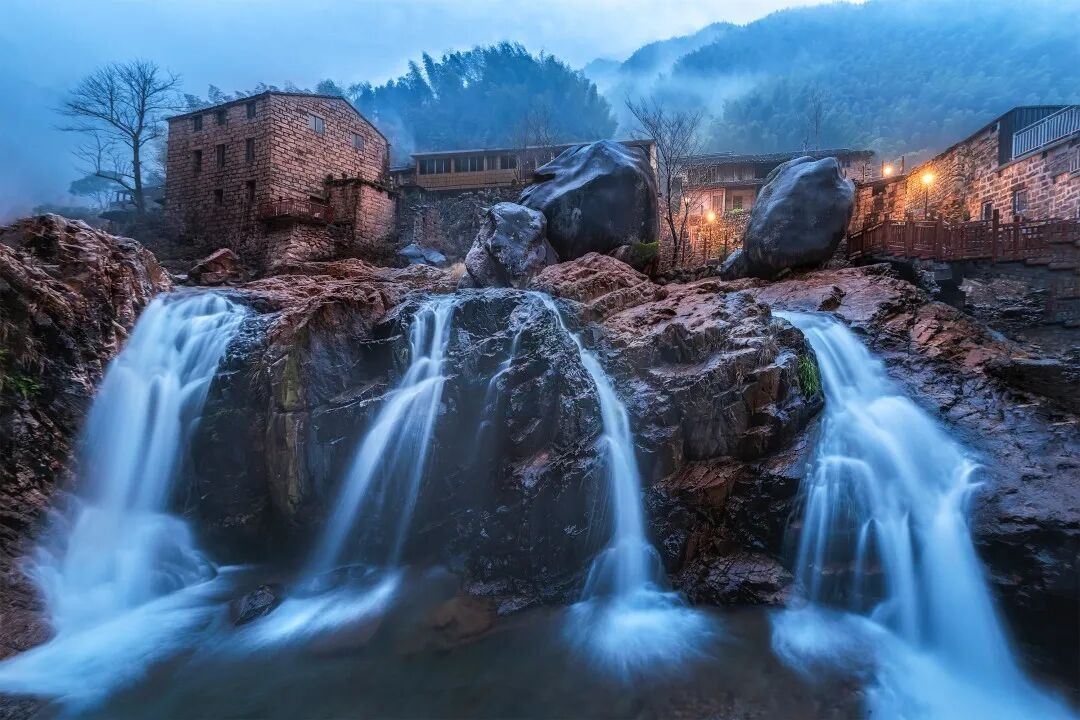 临海括苍黄石坦村：浙东石屋群里的“影视时光胶囊”(图1)