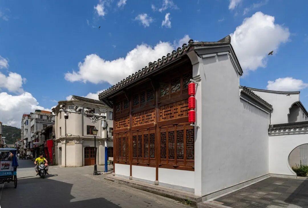 玉环楚门老十字街：千年商埠的光影肌理与烟火叙事 ——解锁“井”字街巷里的历史景深与现代活力(图4)