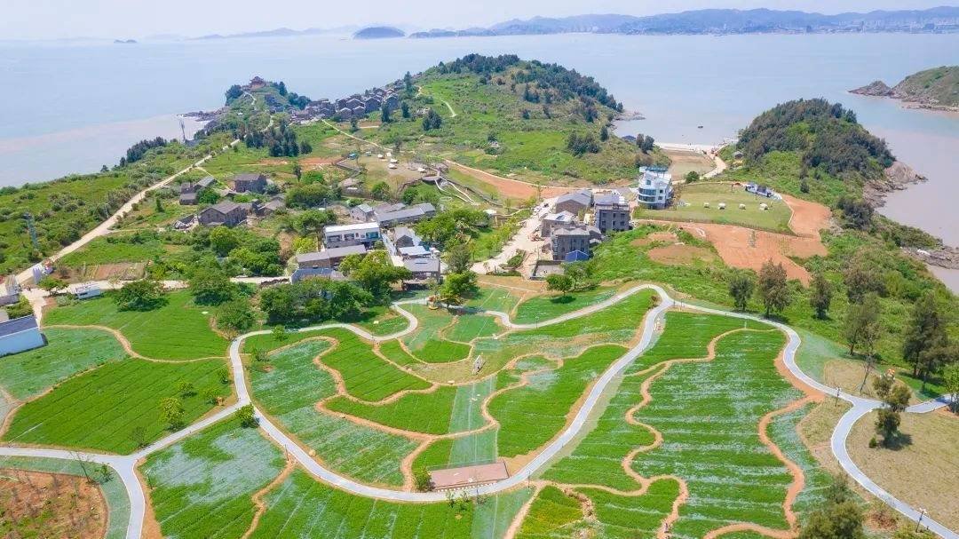 忘忧花园·鸡山理想村：山海田园间的“治愈系影视盲