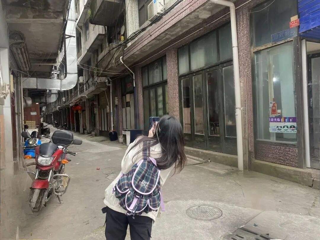 温岭影视取景地｜松门老街：把“商贸古韵”焊在镜头里,800字解锁市井拍法(图2)