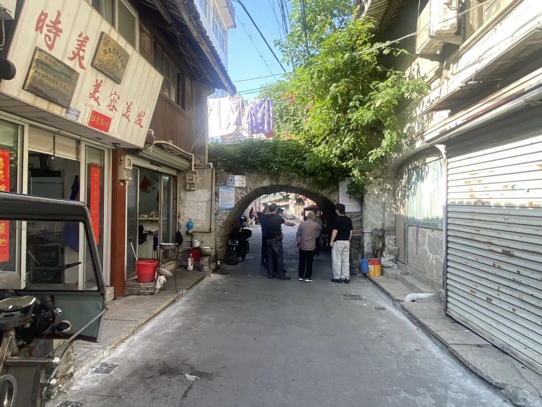 温岭影视取景地｜松门老街：把“商贸古韵”焊在镜头里,800字解锁市井拍法(图5)