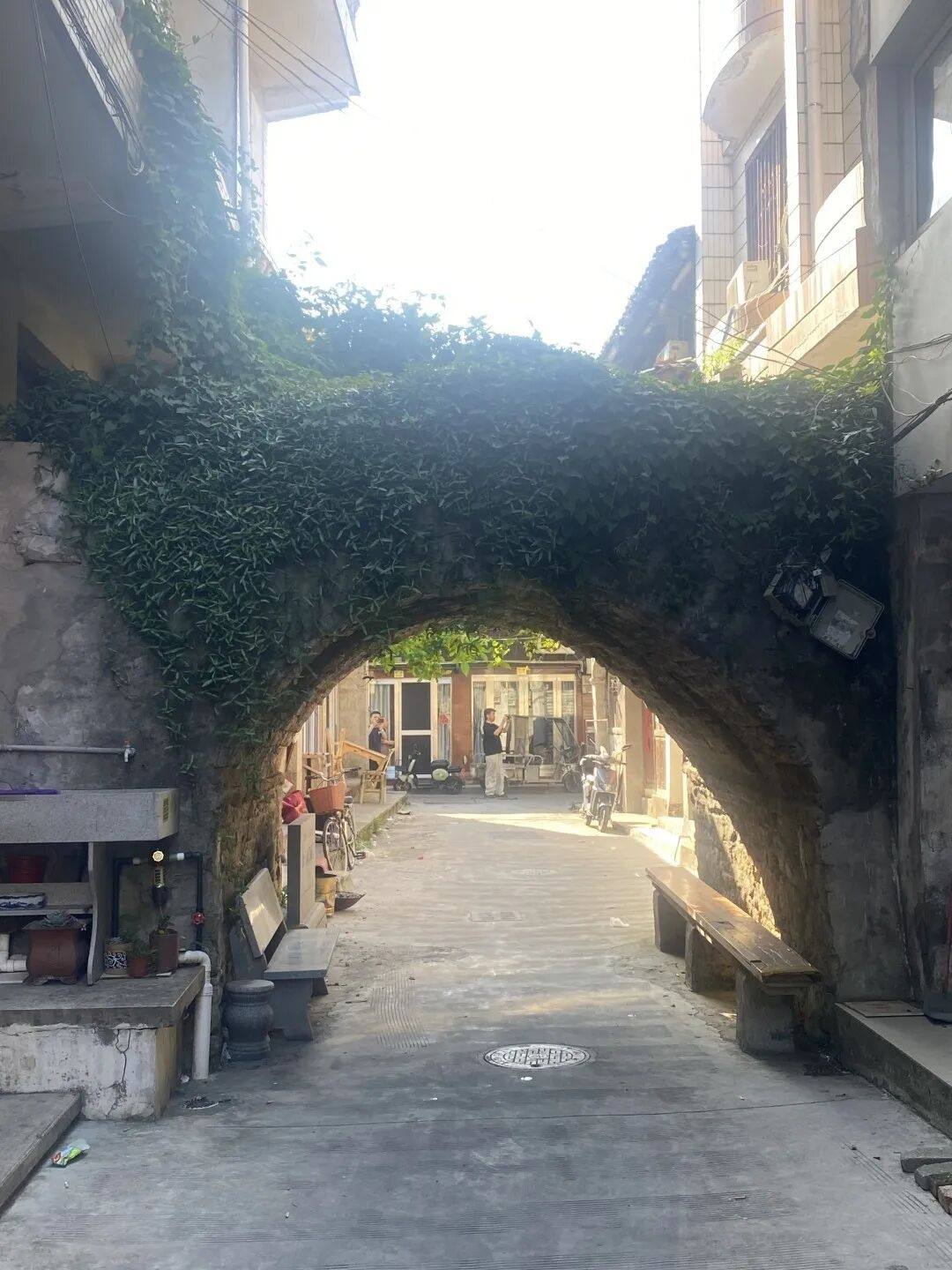 温岭影视取景地｜松门老街：把“商贸古韵”焊在镜头里,800字解锁市井拍法(图9)