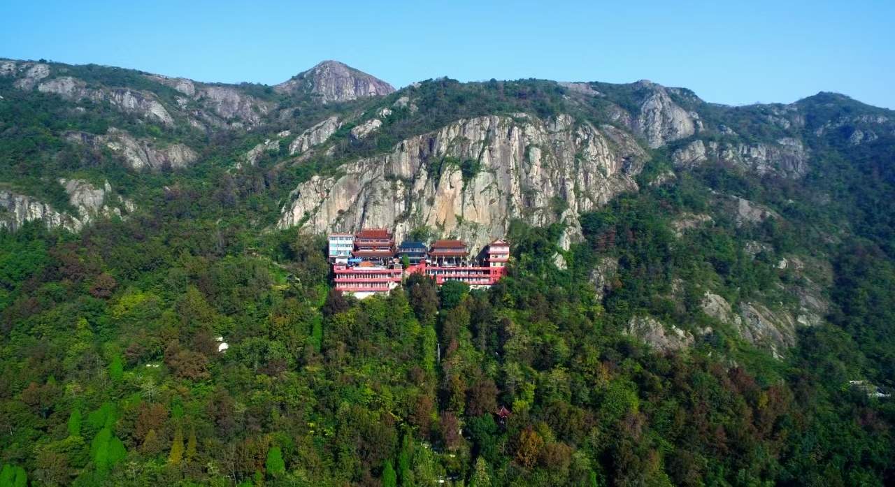 温岭箬横白峰山：云岚叠嶂间的“山海光影片场”