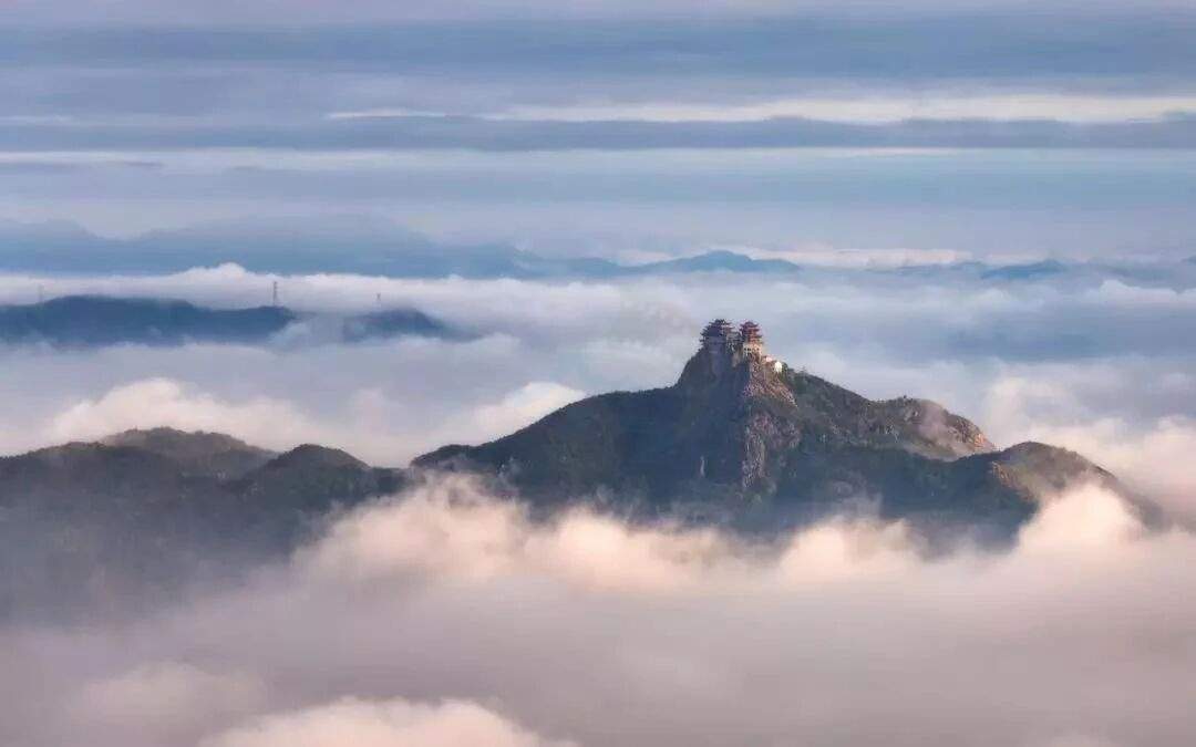 温岭温峤楼旗尖：地质峰峦×云海光影×古驿遗踪，织就山水叙事新图景(图1)