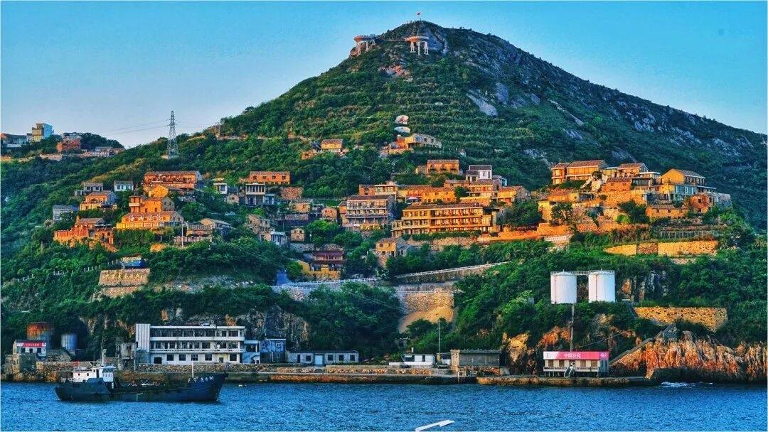 温岭石塘镇海利村：石屋山海肌理×滨海渔家记忆×晨昏光影秘境，构建“全维度渔港影视外景库”(图2)