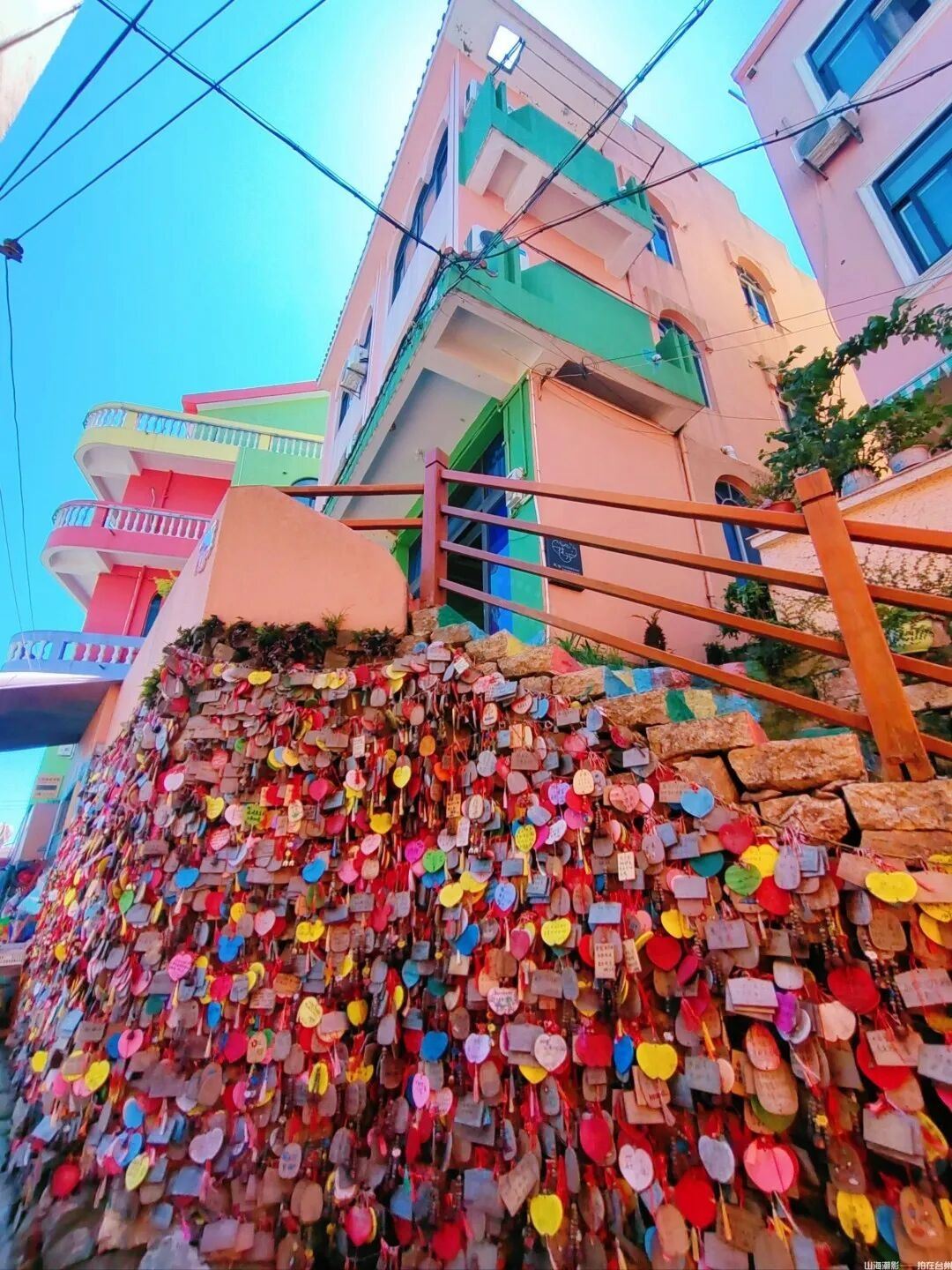 温岭石塘镇七彩小箬村：马卡龙山海间的“童话影视叙事场”(图4)