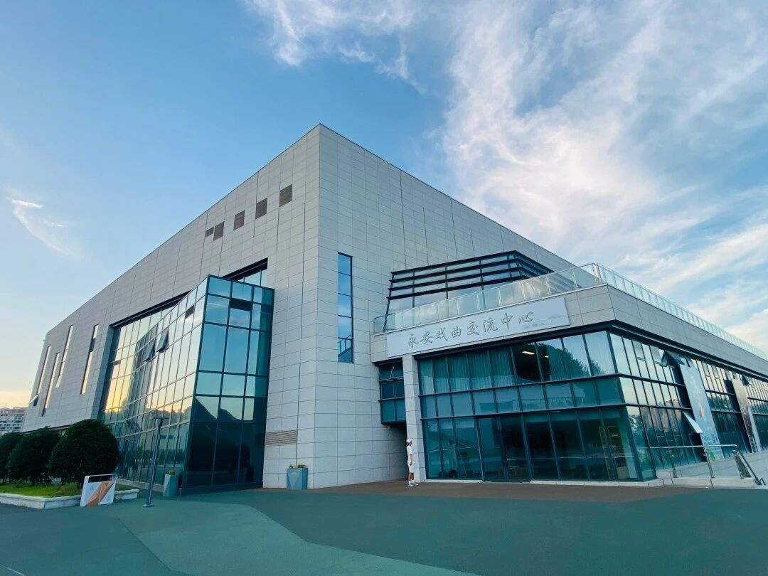 仙居永安剧院｜山水间生长出来「一半诗意一半烟火」影片场域(图2)