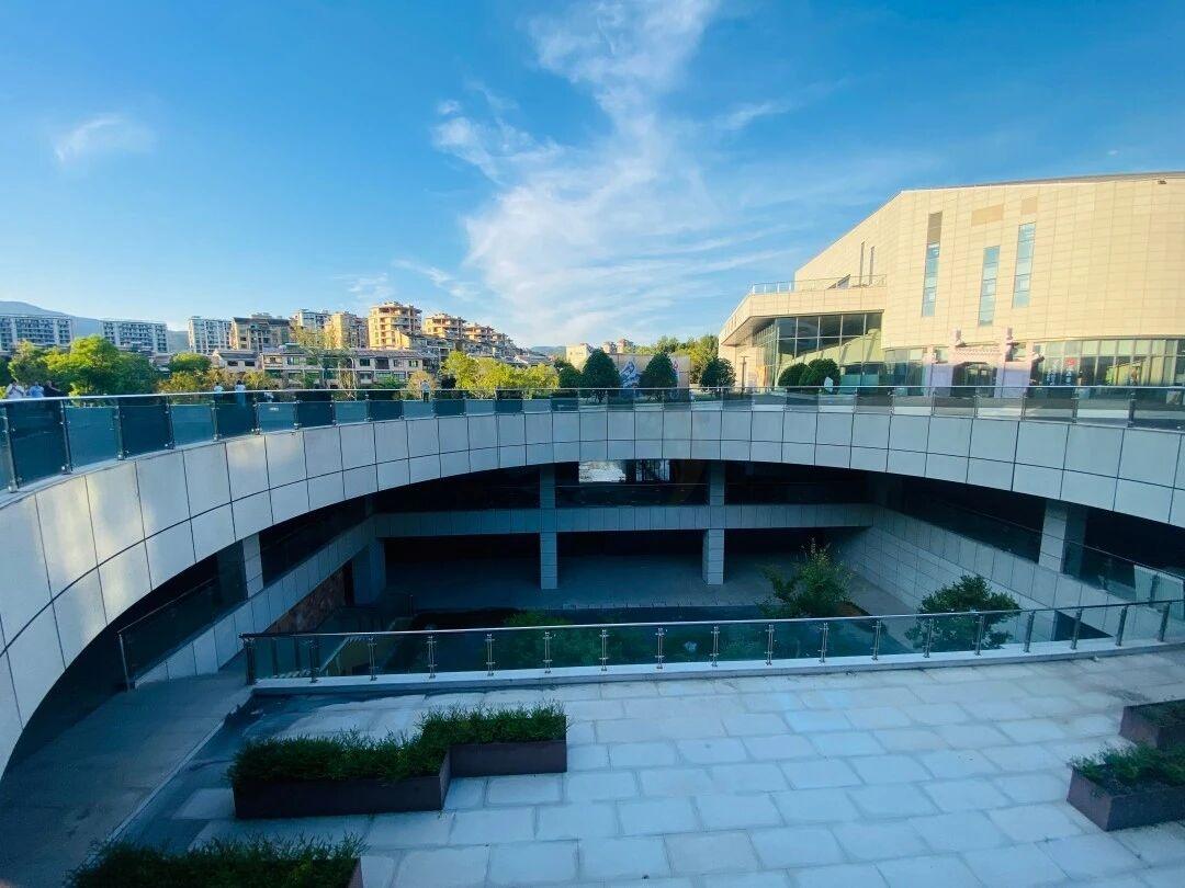 仙居永安剧院｜山水间生长出来「一半诗意一半烟火」影片场域(图6)