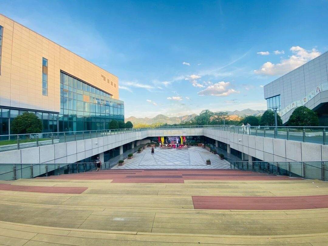 仙居永安剧院｜山水间生长出来「一半诗意一半烟火」影片场域(图7)