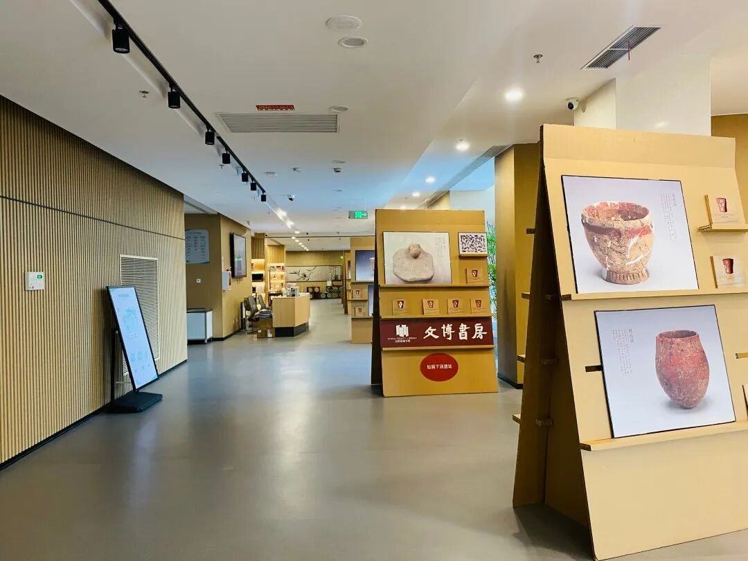 仙居图书馆：文墨里的“影视知识客厅”(图4)