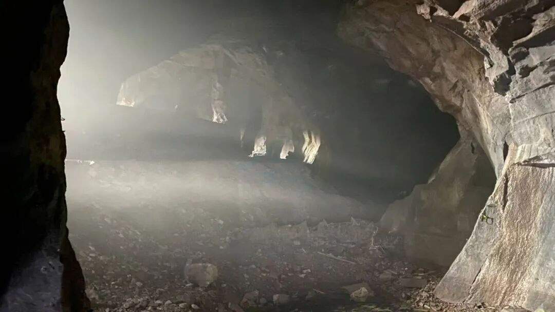 仙居石仓洞：溶洞秘境里的 “光影造梦场”(图5)