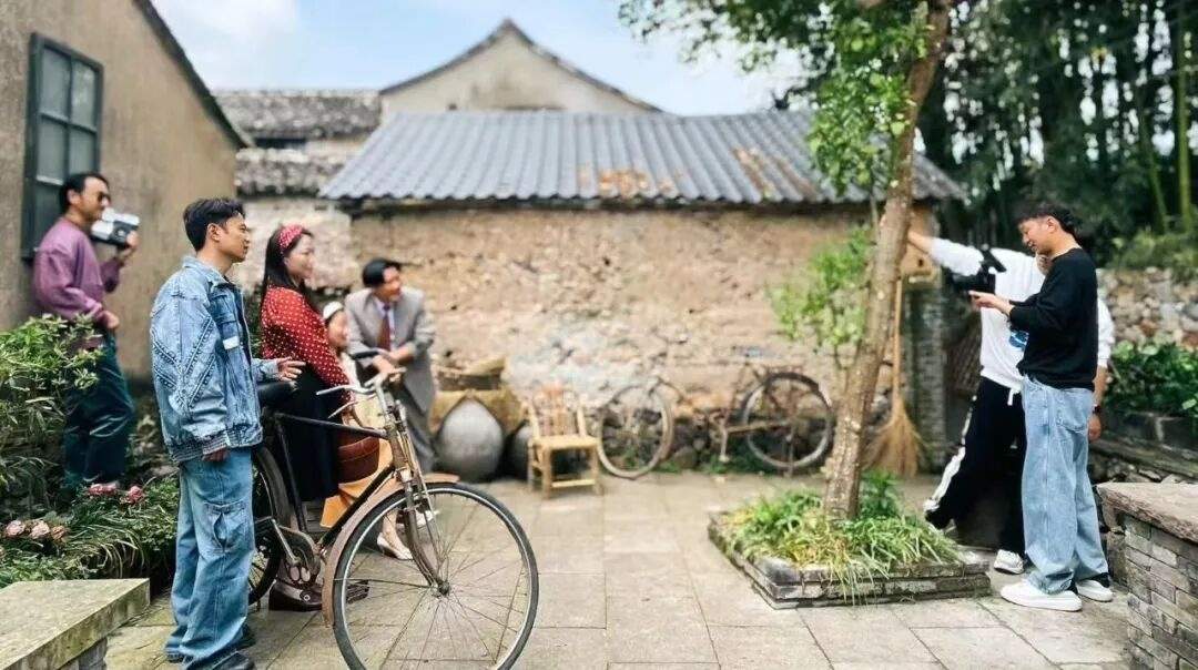 旧物藏温情，古巷锁时光｜三门亭旁时光小店，打开“怀旧叙事”影视盲盒(图4)