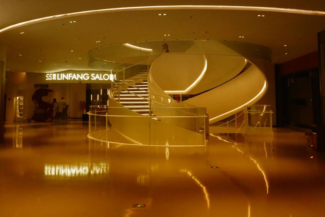 椒江葭沚腾达中心网红楼梯：空间艺术与影视镜头的完