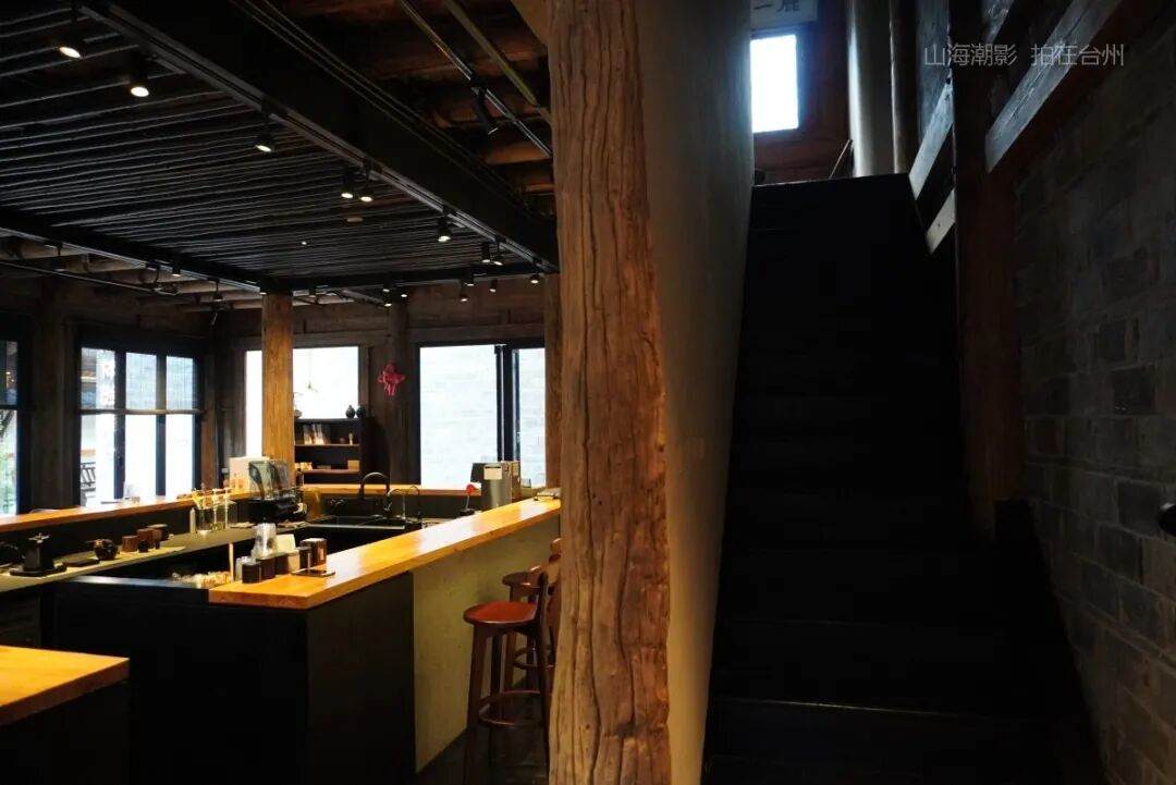 椒江麓二抹茶店：葭沚老街里的“复古取景盒” 影视小店场景(图6)