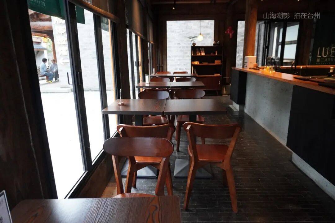 椒江麓二抹茶店：葭沚老街里的“复古取景盒” 影视小店场景(图7)