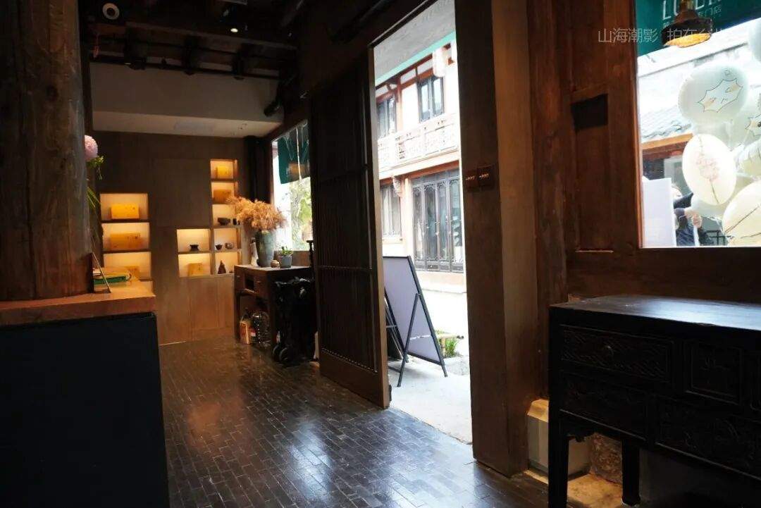 椒江麓二抹茶店：葭沚老街里的“复古取景盒” 影视小店场景(图14)