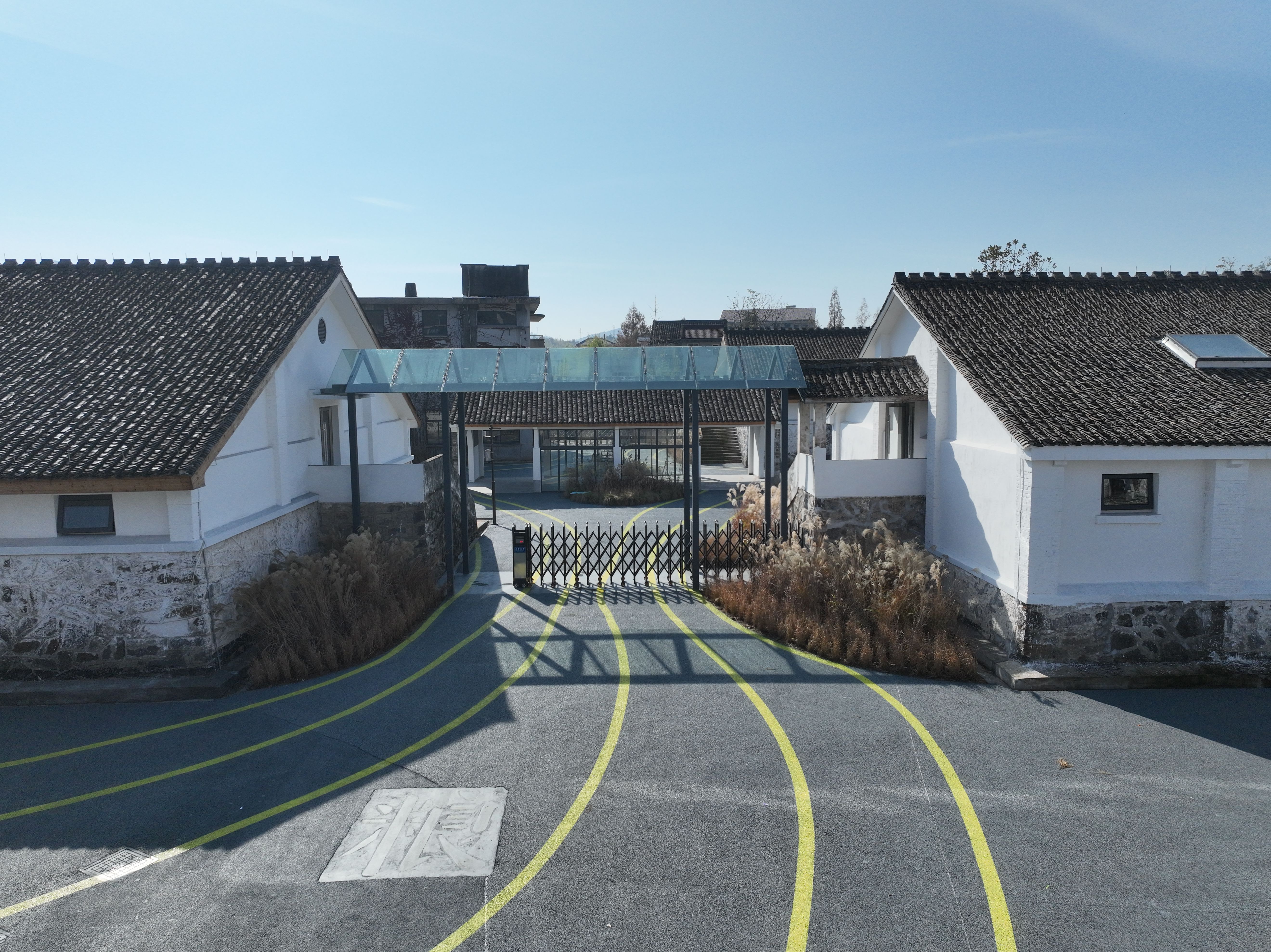 临海市小芝镇桐峙里·老粮仓综合体(图1)