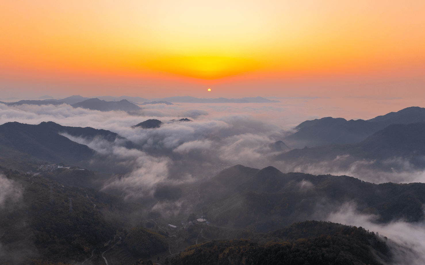 临海市汇溪镇龙隐云海(图1)