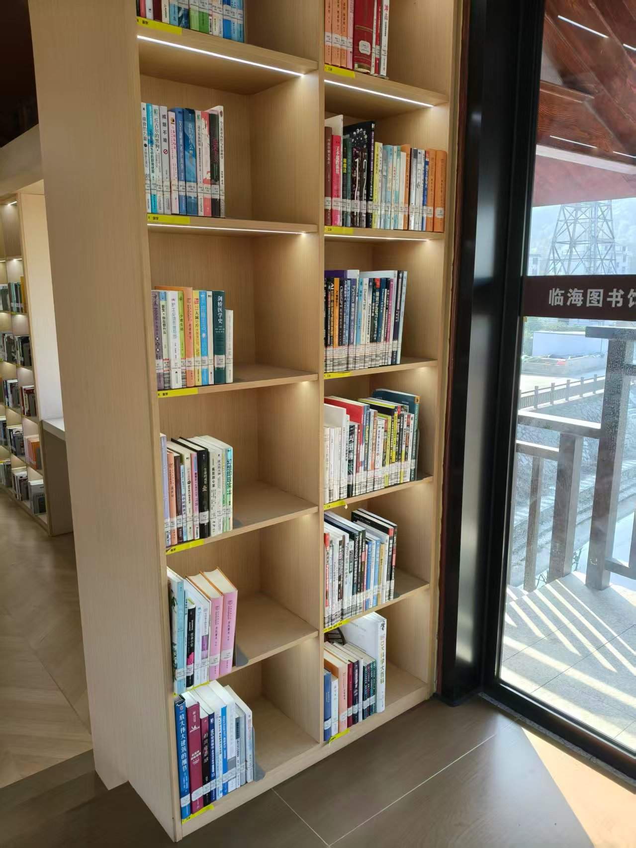 临海图书馆汇溪分馆(图7)