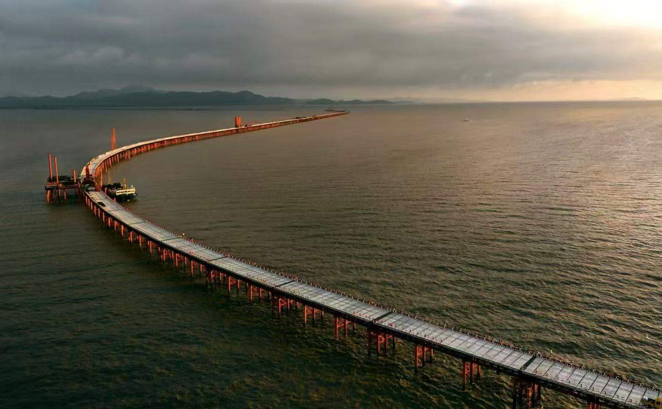 临海上盘头门港跨海大桥的朝霞/日出日落/情绪治愈/工业(图2)