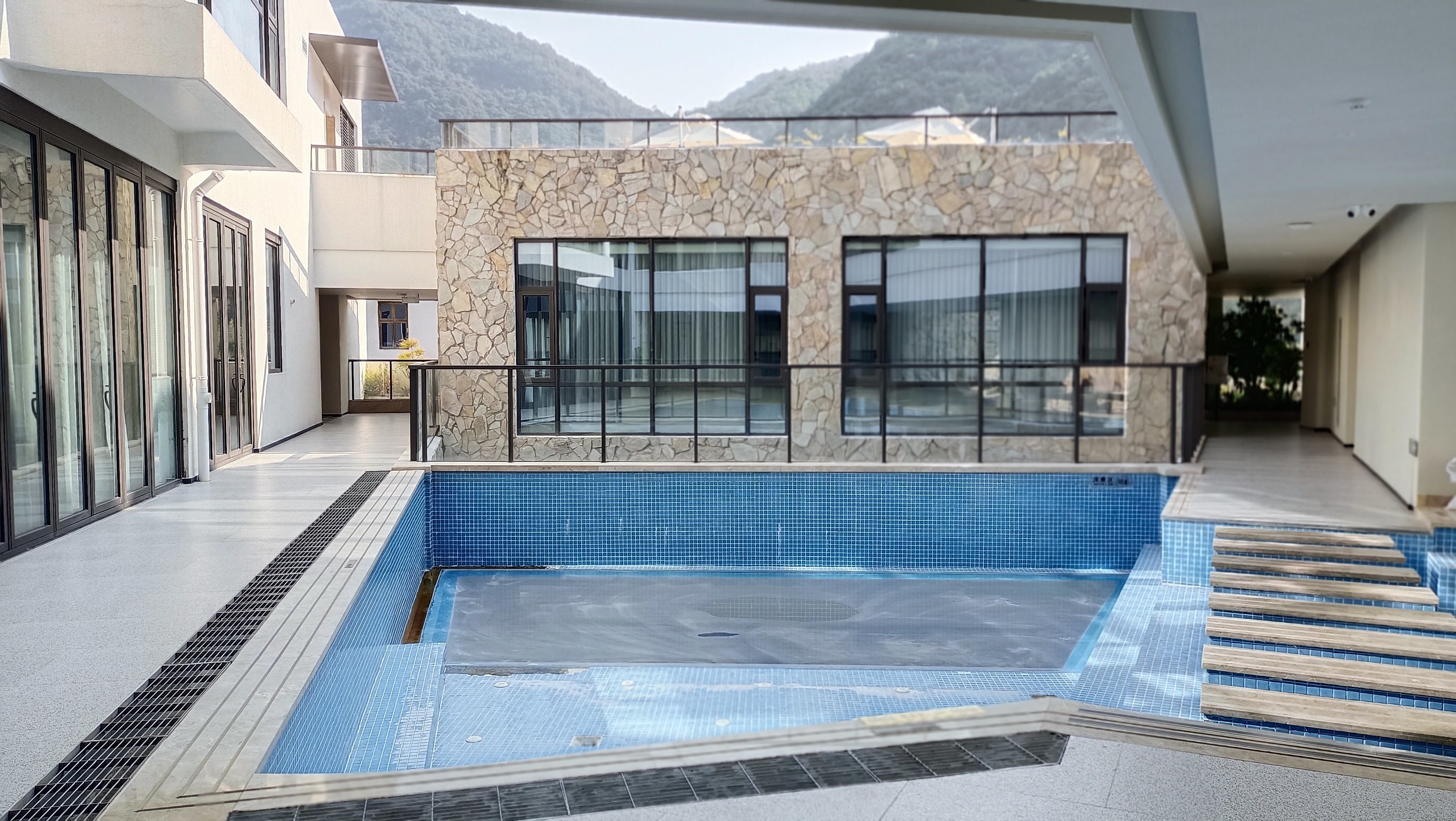 临海市江南街道府城·溪宿酒店/游泳池(图7)