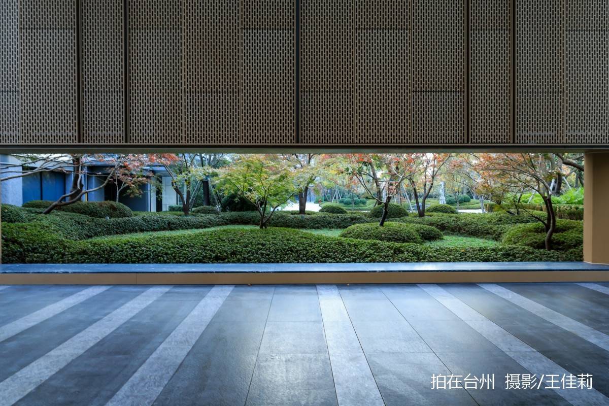 路桥四季辰院美学生活馆,集小区会所、游泳池、综合体办公楼于一体的美术空间(图12) 路桥四季辰院美学生活馆,集小区会所、游泳池、综合体办公楼于一体的美术空间(图12)