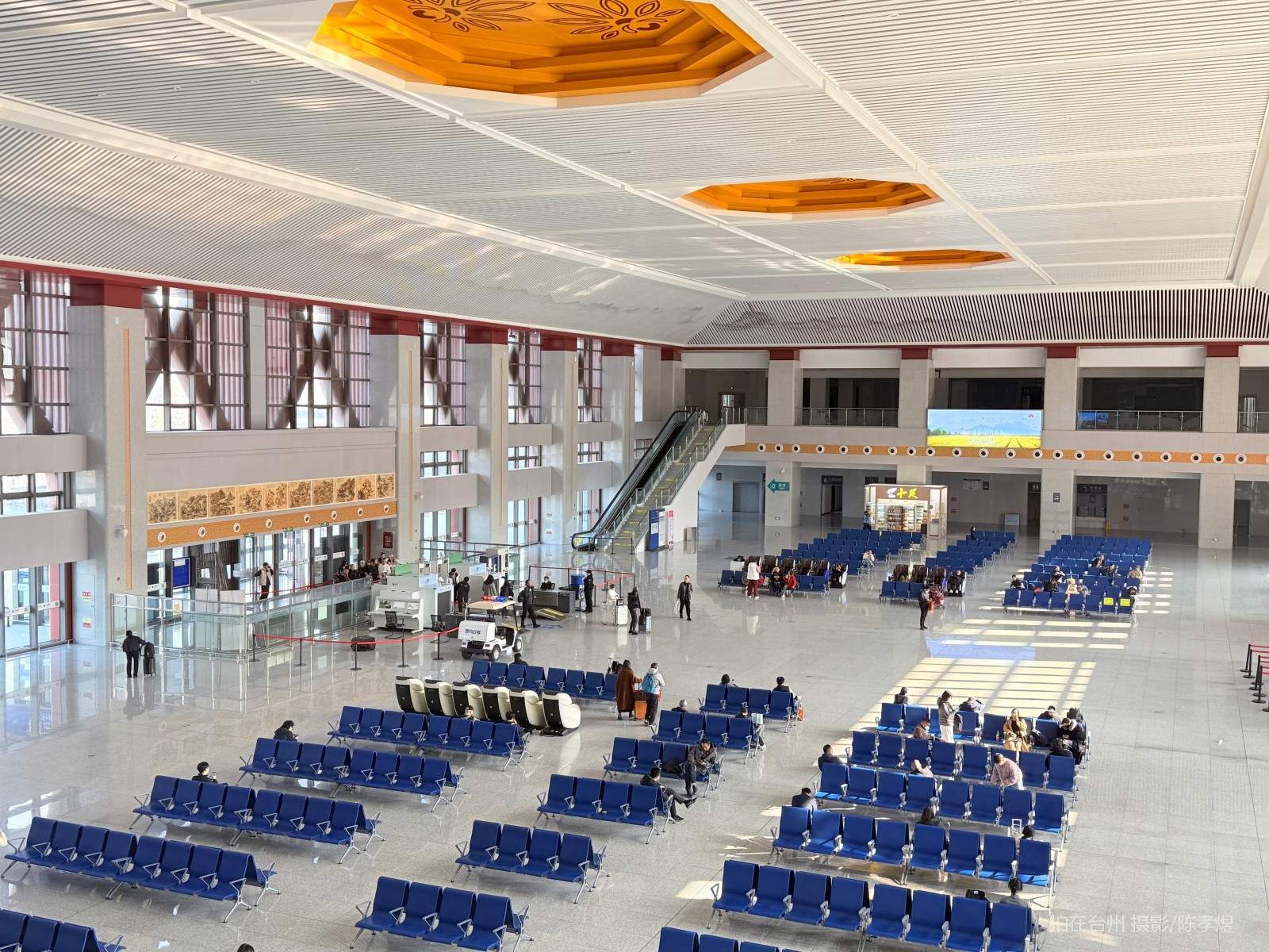 天台山高铁站(图11) 天台山高铁站(图11)